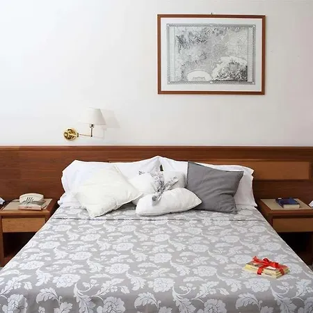 Bonifacio 3* Florence